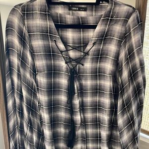 Long sleeve drawstring shirt